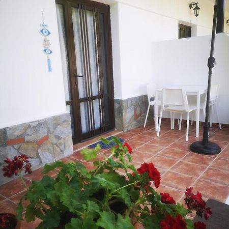 Achillion B&B Paralia Skotinis Luaran gambar