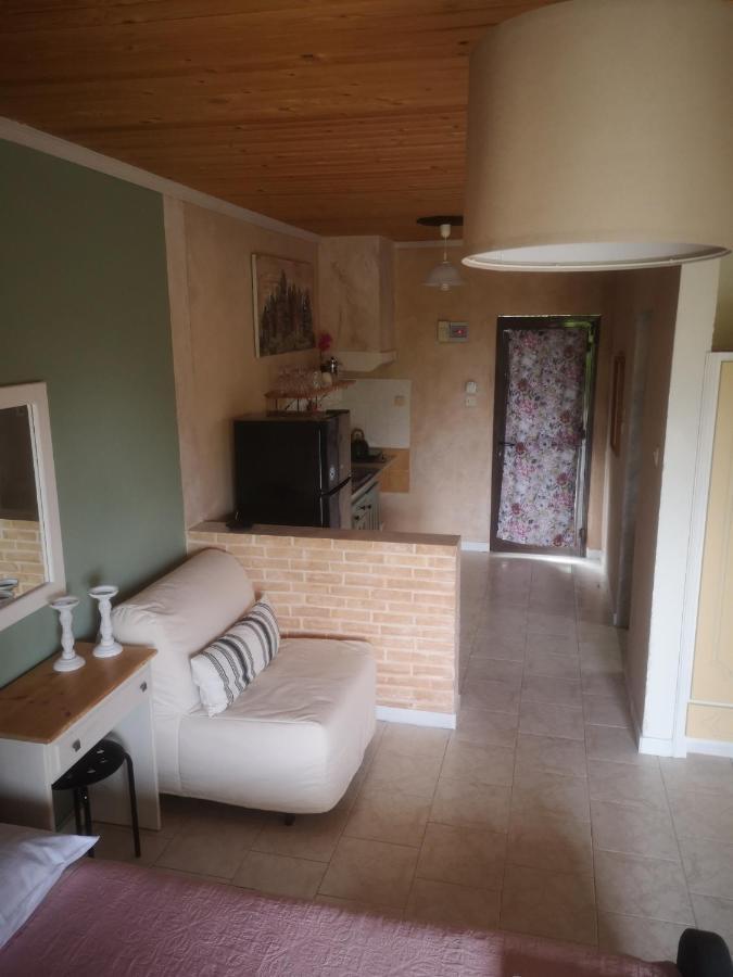 Achillion B&B Paralia Skotinis Luaran gambar
