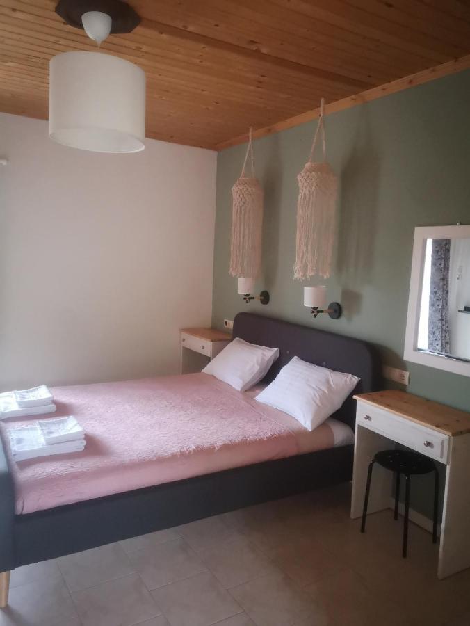 Achillion B&B Paralia Skotinis Luaran gambar