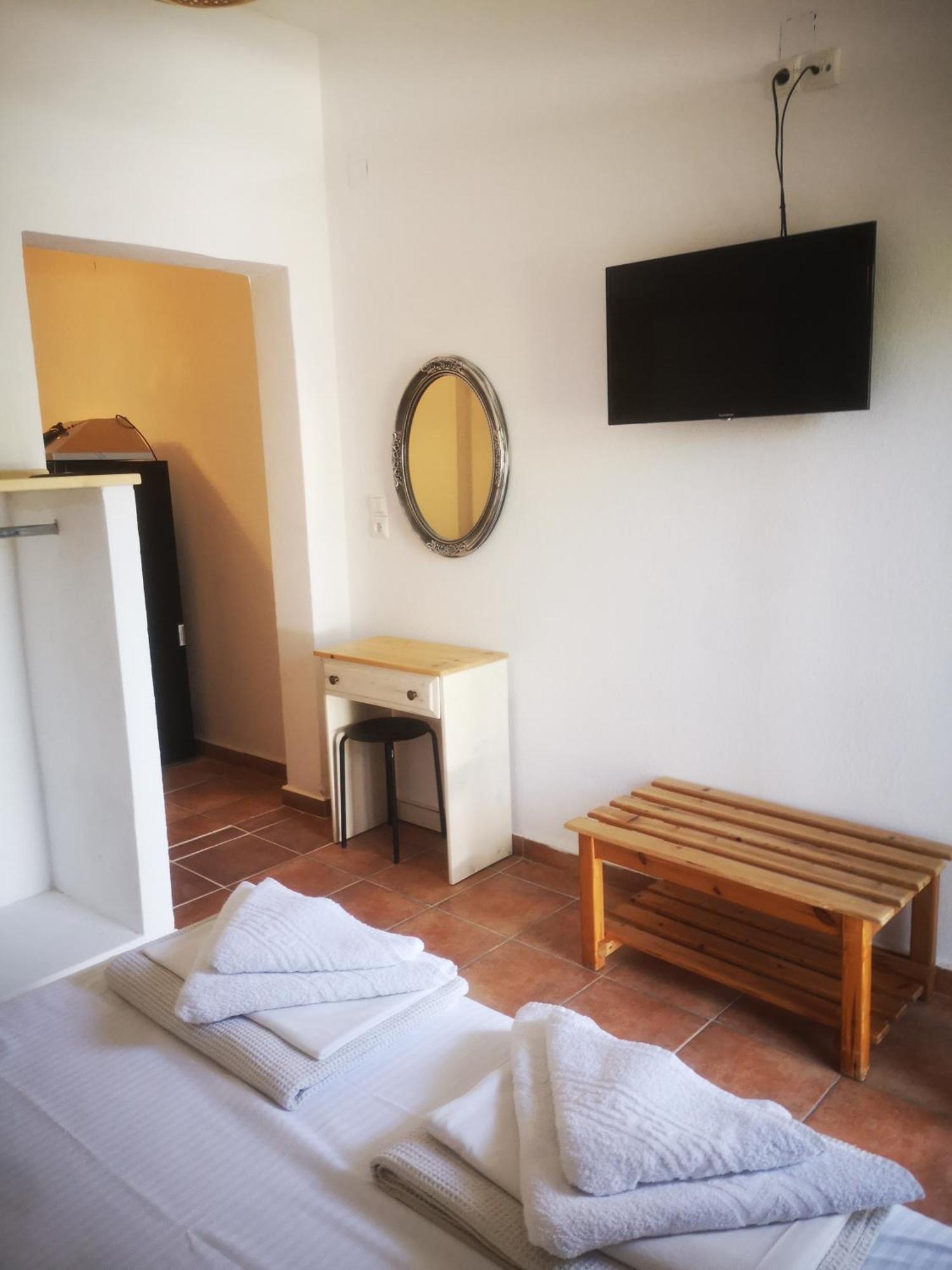 Achillion B&B Paralia Skotinis Luaran gambar